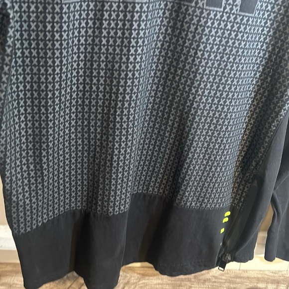 Switch Remarkable Men’s Athletic Long Sleeve Shirt Size Large - Picture 5 of 10